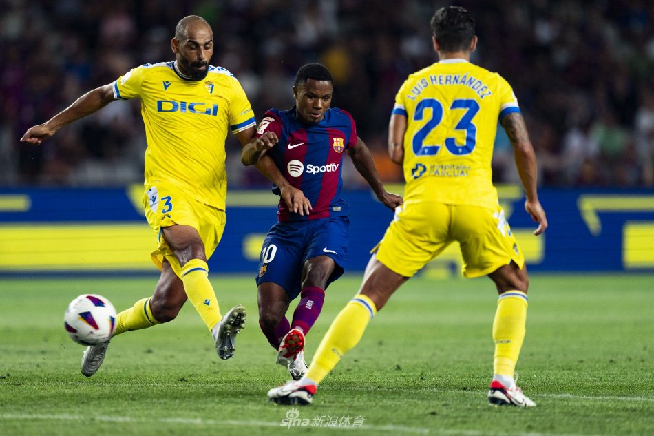 多达7名球 多达7名球