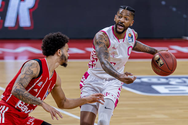 吐丝的庆祝 吐丝的庆祝